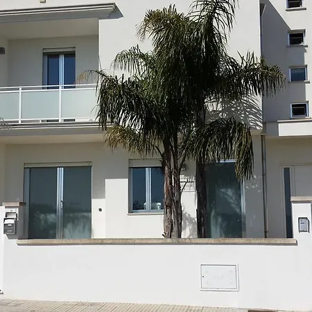 בית נופש Vacanze Iris אוג'אנו לה קייזה