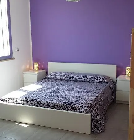 Vacanze Iris בית נופש אוג'אנו לה קייזה