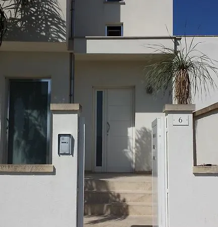 Vacanze Iris אוג'אנו לה קייזה